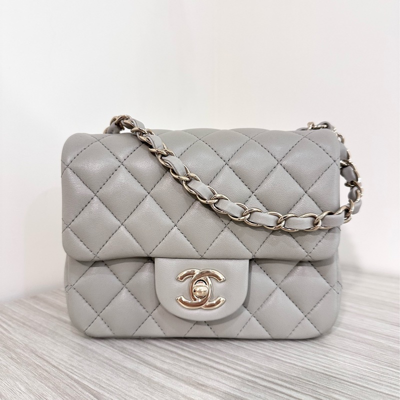 CHANEL全新淺灰香檳扣方胖子-6