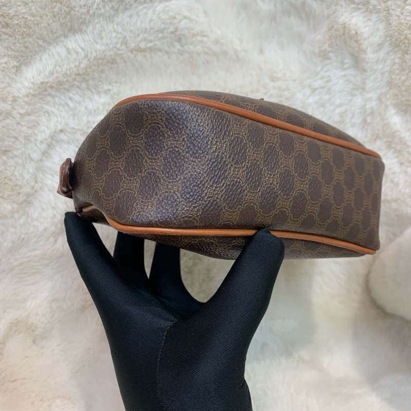 Celine 賽琳 老花 啡色 斜背包 （XB599)-26