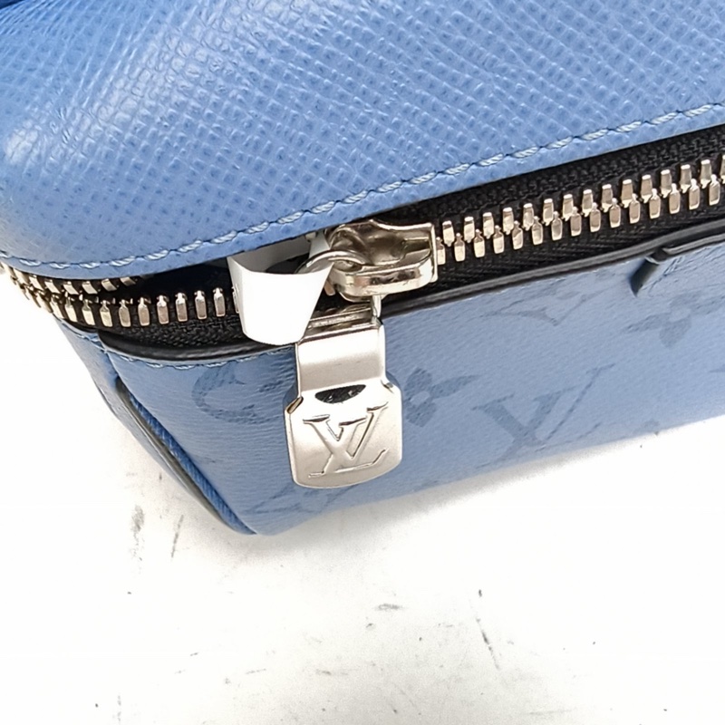 LOUIS VUITTON Outdoor腰包胸包藍色牛皮-4