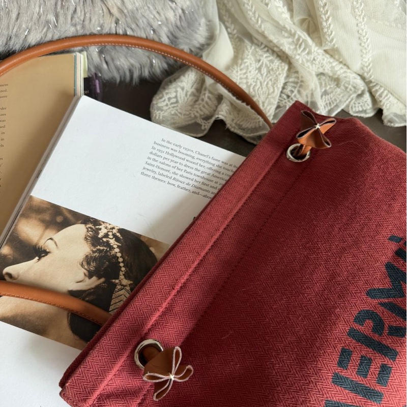愛馬仕 斜背包 酒紅色帆布包Hermès Aline Grooming Bag-10