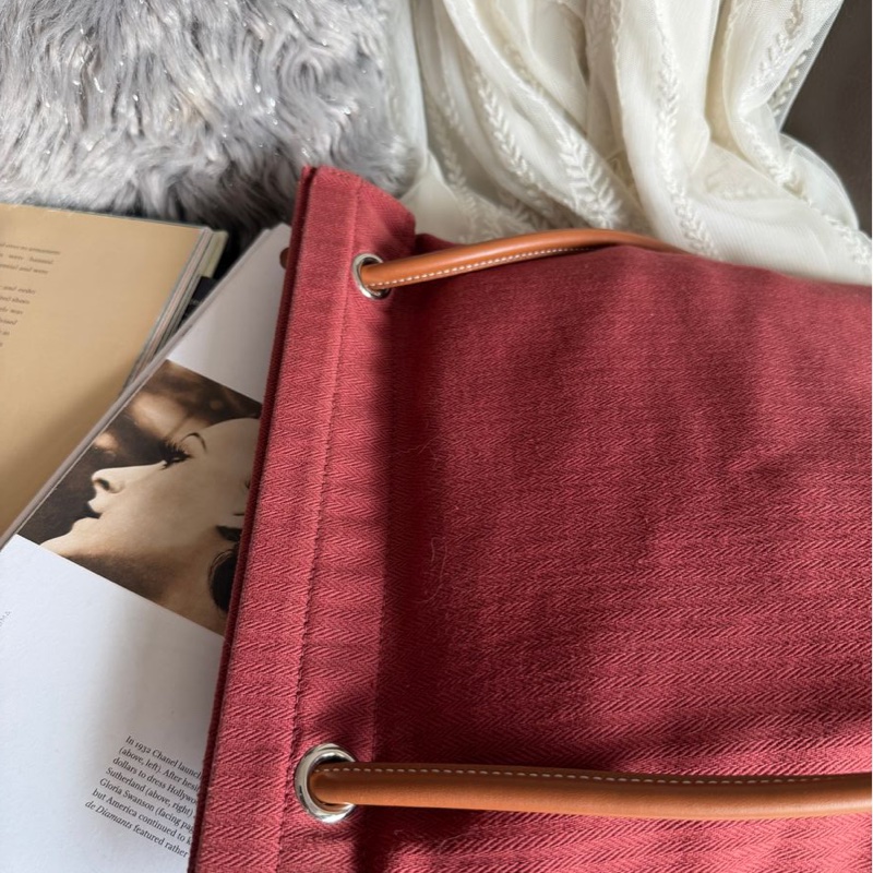 愛馬仕 斜背包 酒紅色帆布包Hermès Aline Grooming Bag-12