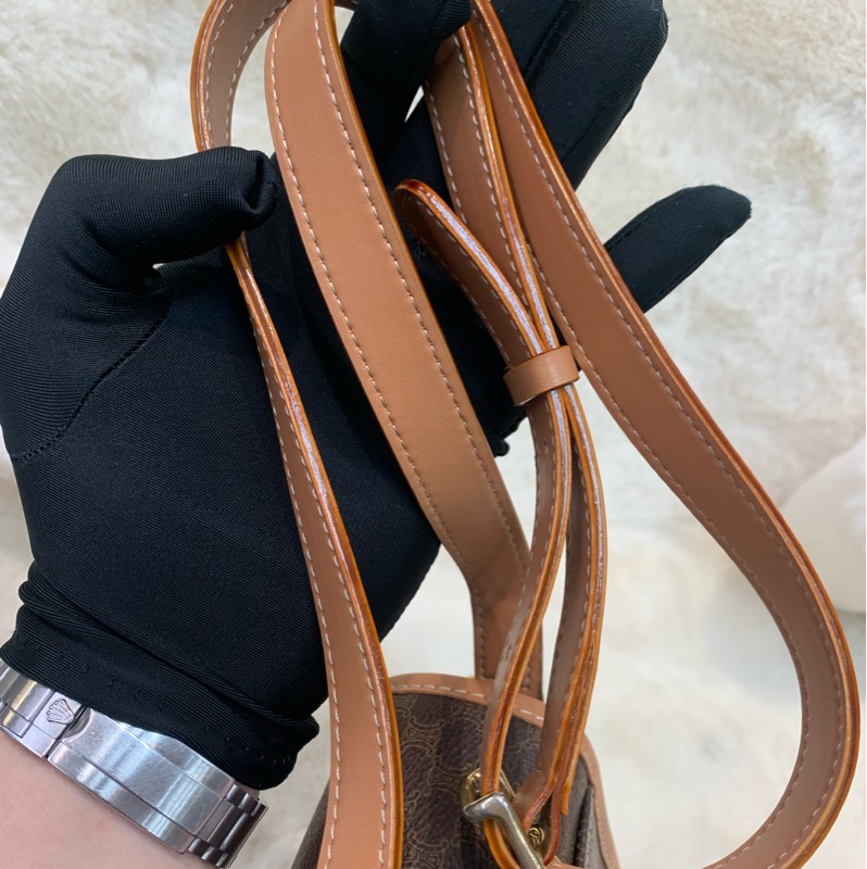 Celine 賽琳 地球黃金扣 啡色 老花斜背包 (XA374)已換皮-26