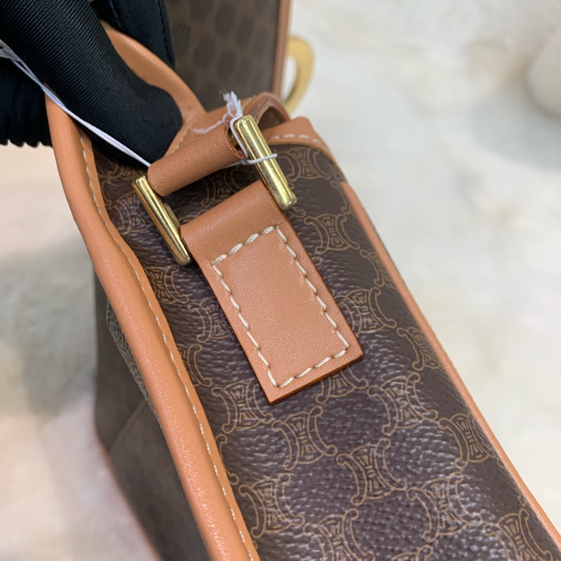 Celine 賽琳 地球黃金扣 啡色 老花斜背包 (XA374)已換皮-34