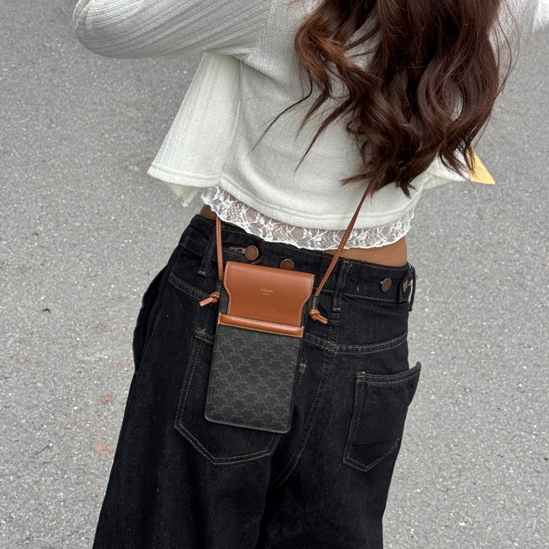 【近全新🎁】 Celine 經典凱旋門老花 手機包/斜背包 (專櫃45,000)-3