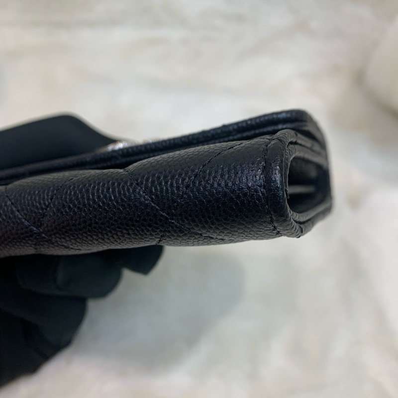 Chanel 香奈兒 黑色 荔牛 水鑽扣 中號卡包 芯片款-5