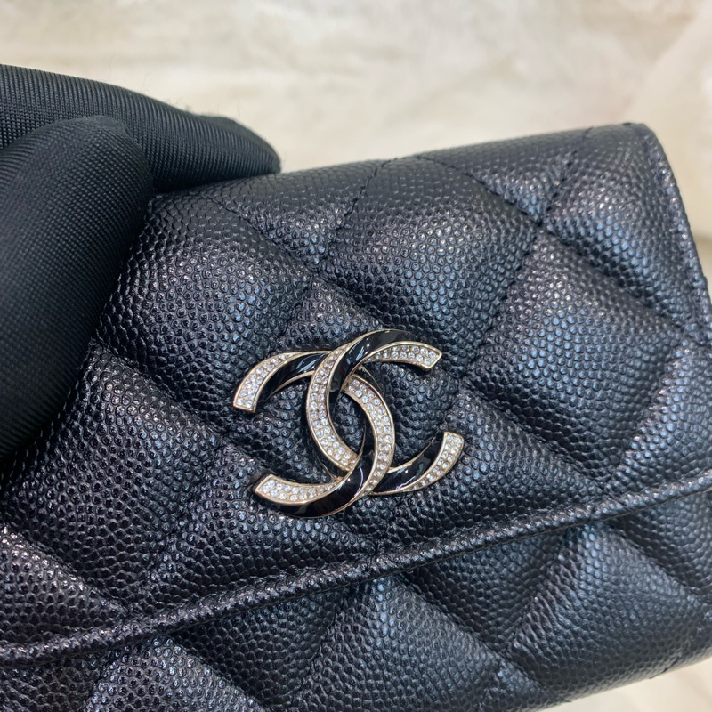 Chanel 香奈兒 黑色 荔牛 水鑽扣 中號卡包 芯片款-11