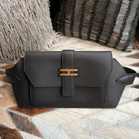 HERMES swift小牛皮Elan Pocket 24 腰帶 M 黑色