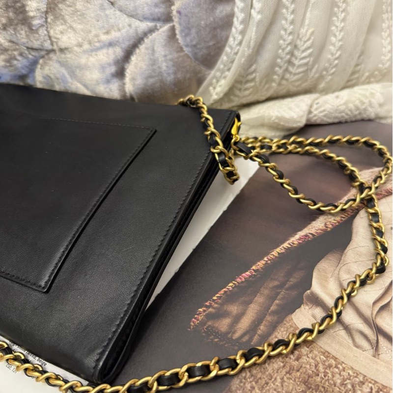 香奈兒 黑色皮革 翻蓋手拿包 信封包 斜背包 chanel clutch bag-12