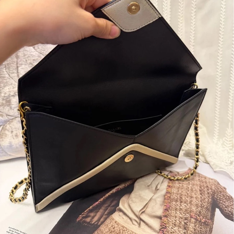 香奈兒 黑色皮革 翻蓋手拿包 信封包 斜背包 chanel clutch bag-19