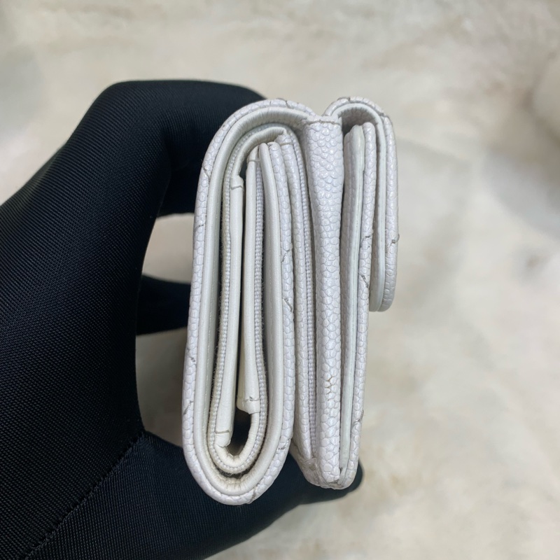 Chanel 香奈兒 白色 金扣三摺荔枝牛皮 短銀包-2
