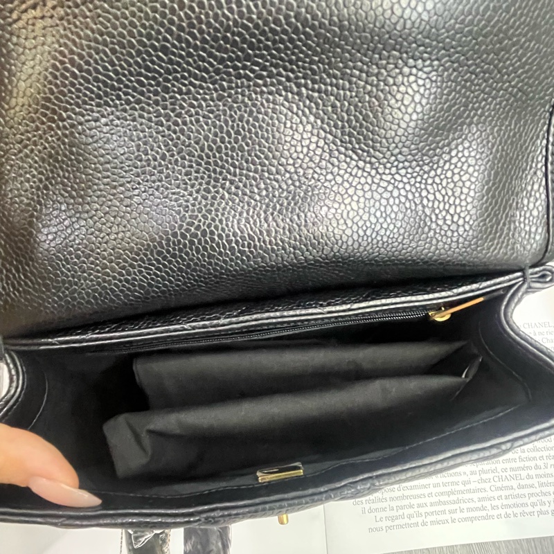 99新閑置品 Chanel 香奈儿黑金荔枝牛皮郵差雙肩包-11