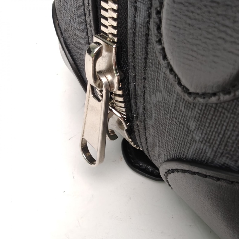 GUCCI 黑色人造革銀扣聯名款飾互扣式雙G波士頓手提斜挎包-4