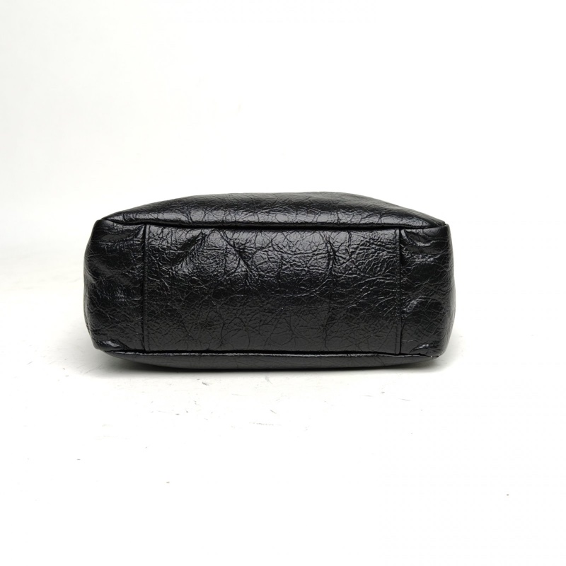 BALENCIAGA 黑色油蠟皮金扣Monaco相機包-3