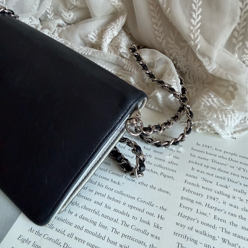 香奈兒 山茶花壓紋長夾 錢包 黑色皮革 chanel WOC手袋側斜孭背長夾單肩包-12