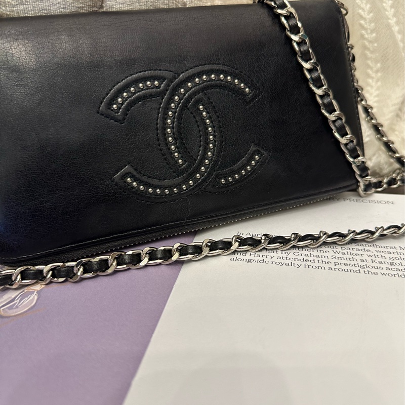 香奈兒 黑色皮革 長夾 錢包 鉚釘雙 C 鍊條包 chanel WOC手袋側斜孭背長夾單肩包-1