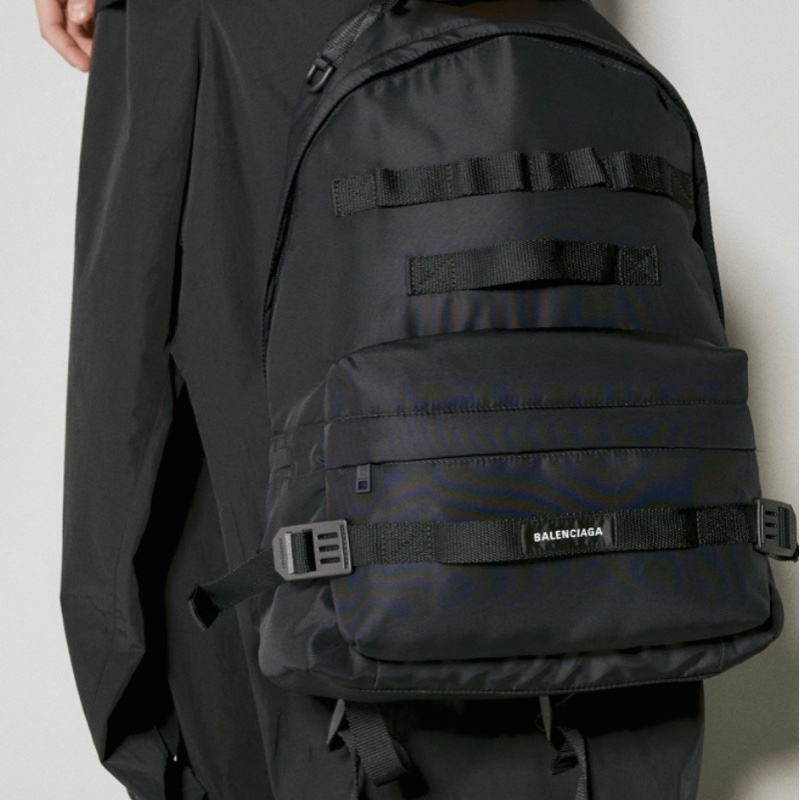 BALENCIAGA 巴黎世家 Army 中款 多功能兩用尼龍後背包(黑色)-11