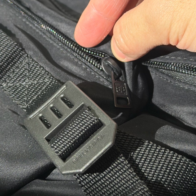 BALENCIAGA 巴黎世家 經典ARMY系列尼龍拉鍊腰包(黑色)-3