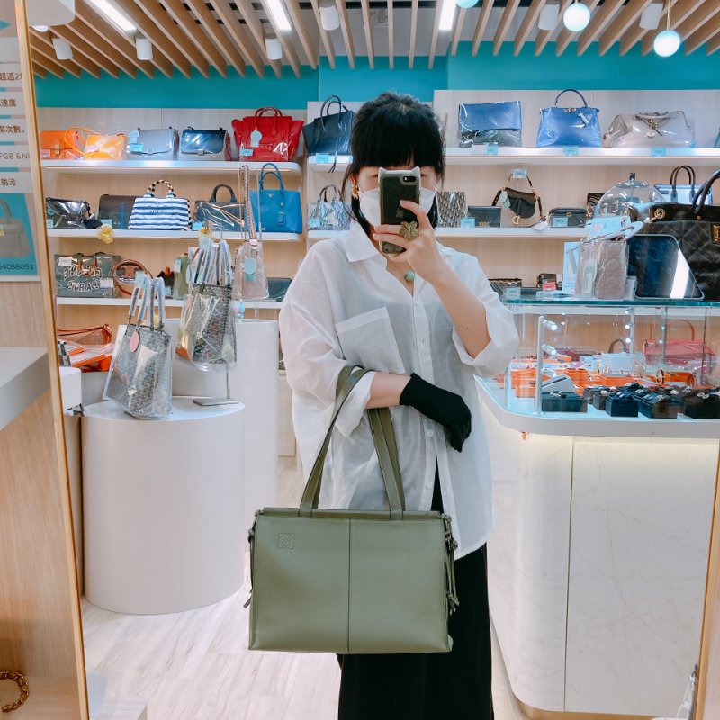 MS0603 Loewe 羅意威 托特手袋 購物手袋 小號 牛油果綠色 Cushion Tote Small Calfskin Green-21
