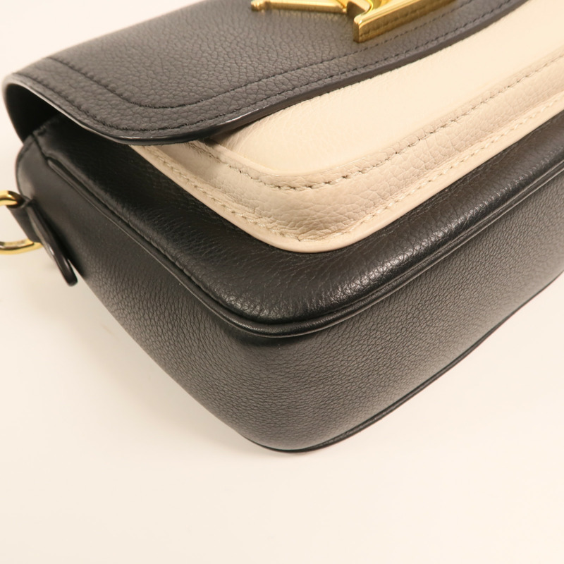 LOUIS VUITTON 牛皮皮革Lockme Tender金扣肩背袋-9