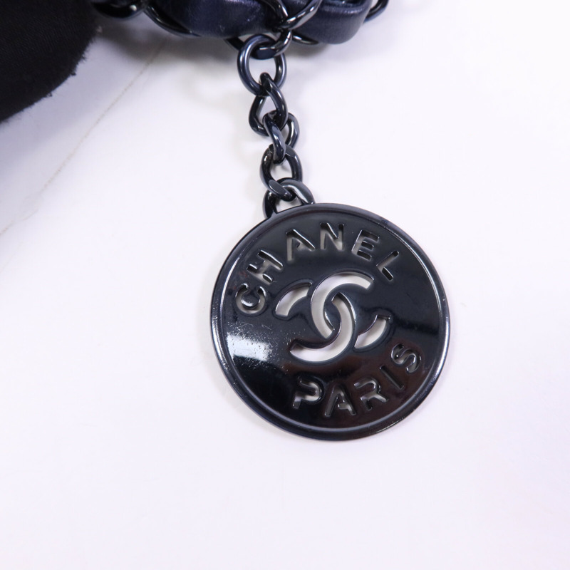 CHANEL 牛皮皮革Chanel 22 Medium銀扣鏈帶肩背袋-6