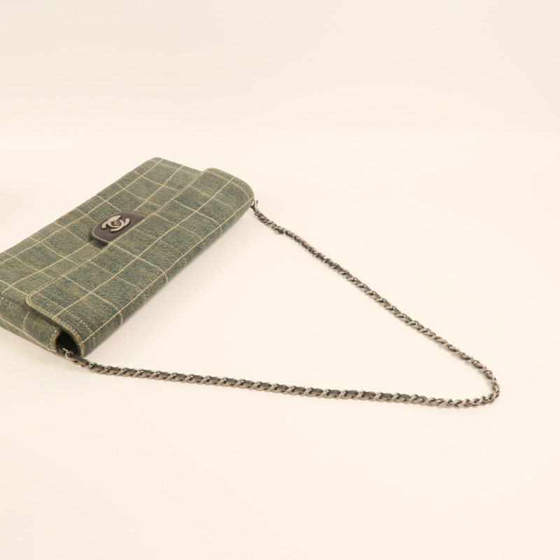 CHANEL 牛仔布Chain Shoulder銀扣鏈帶肩背袋-7