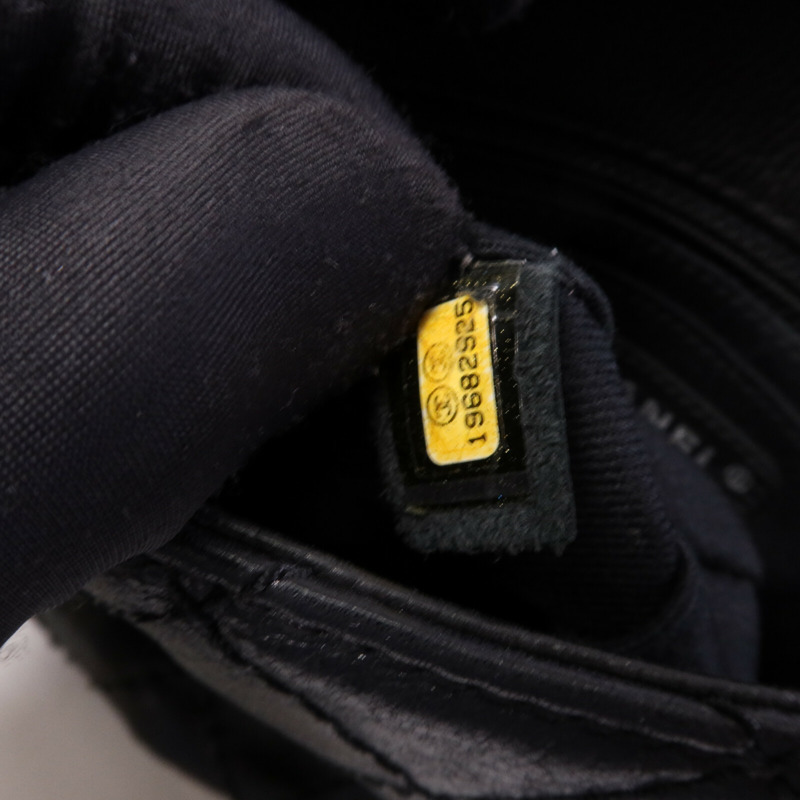 CHANEL 牛皮皮革/羊皮皮革Chain Shoulder Bag銀扣鏈帶肩背袋-7