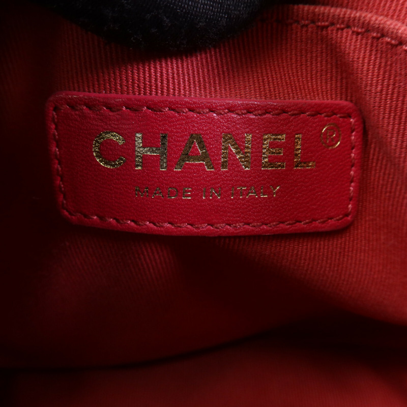 CHANEL 牛皮皮革Matelasse Bag金扣肩背袋-5