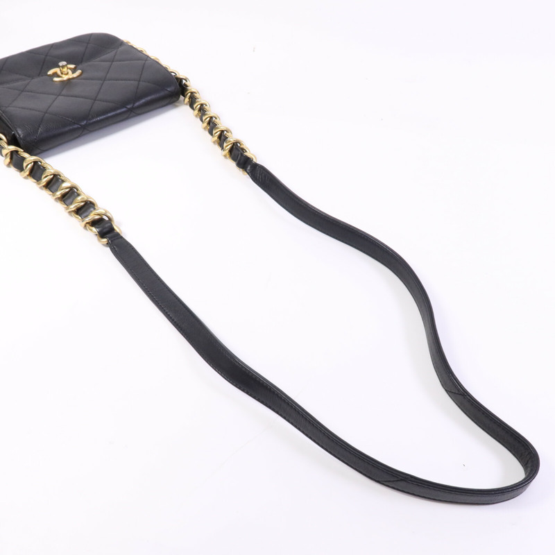 CHANEL 牛皮皮革Matelasse Bag金扣肩背袋-8