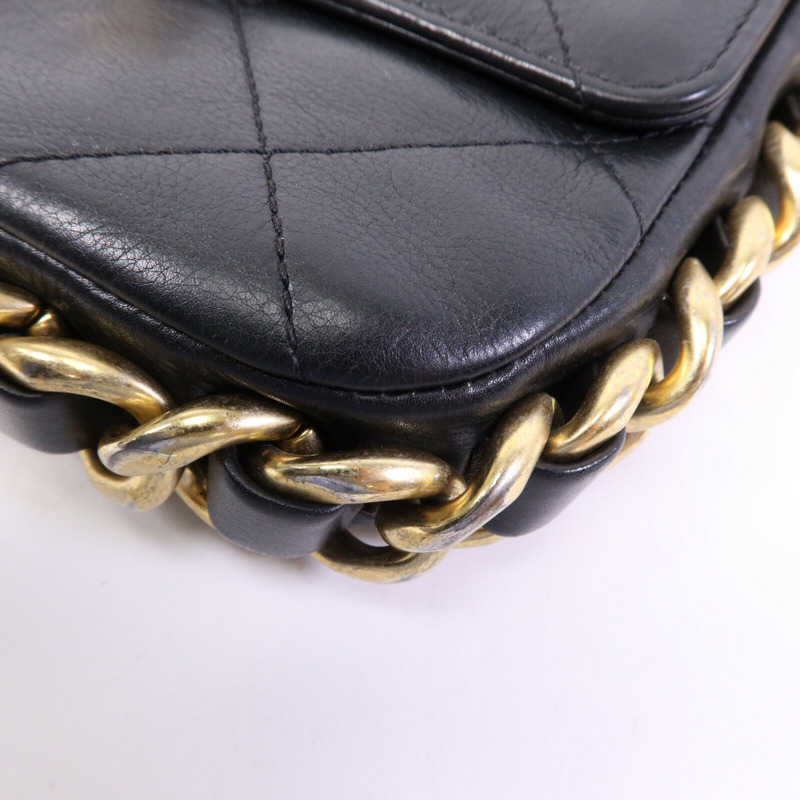 CHANEL 牛皮皮革Matelasse Bag金扣肩背袋-9