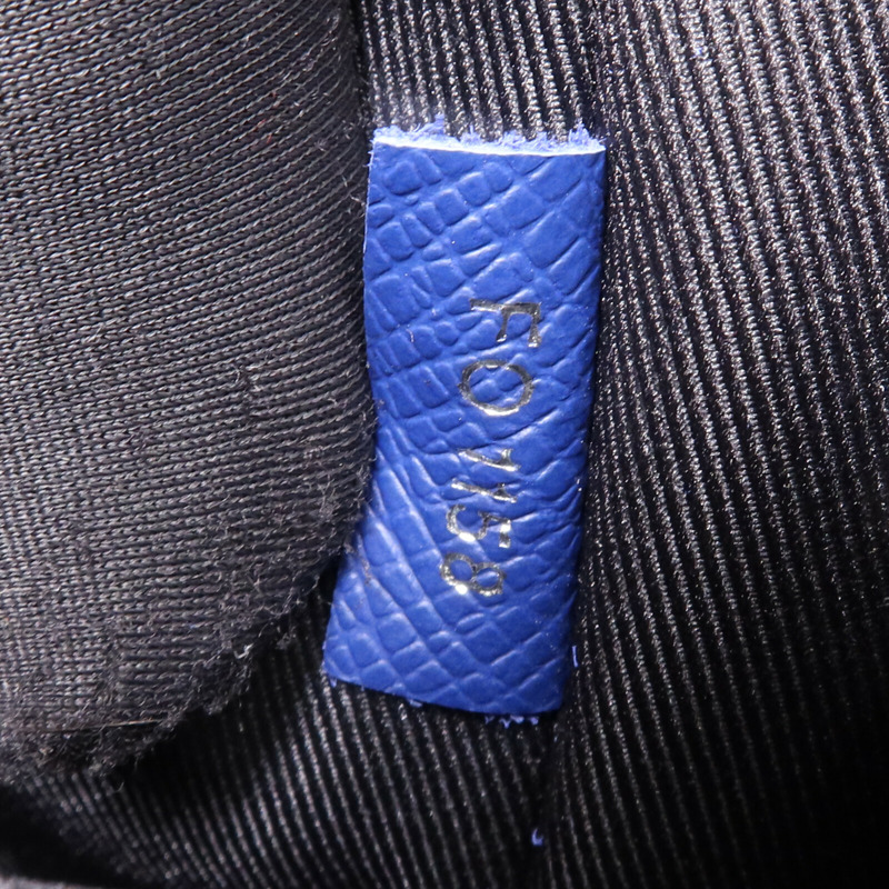 LOUIS VUITTON Taiga/Monogram Outdoor Messenger銀扣肩背袋-7