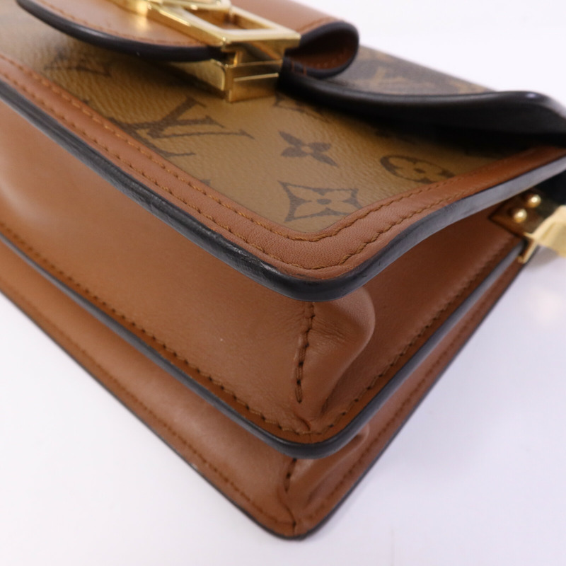 LOUIS VUITTON Monogram Reverse Mini Dauphine金扣肩背袋-9