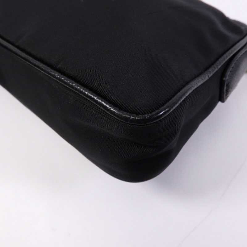 PRADA 尼龍Shoulder Bag金扣鏈帶肩背袋-11