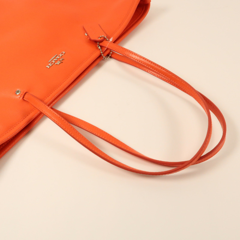COACH 牛皮皮革Tote Bag銀扣手挽袋-11