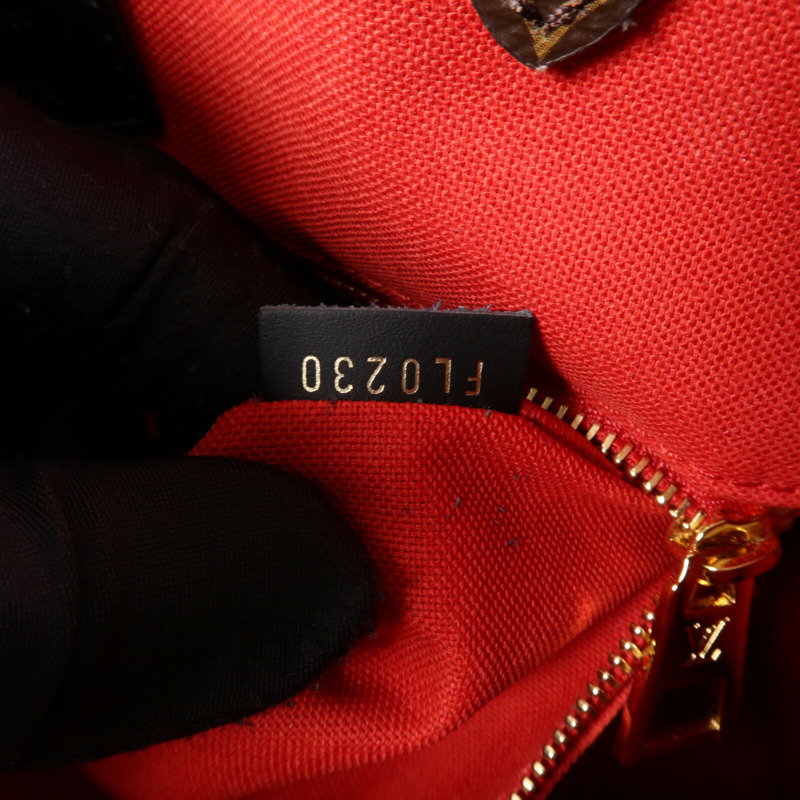 LOUIS VUITTON Monogram Giant On The Go MM金扣手挽肩背兩用袋-7