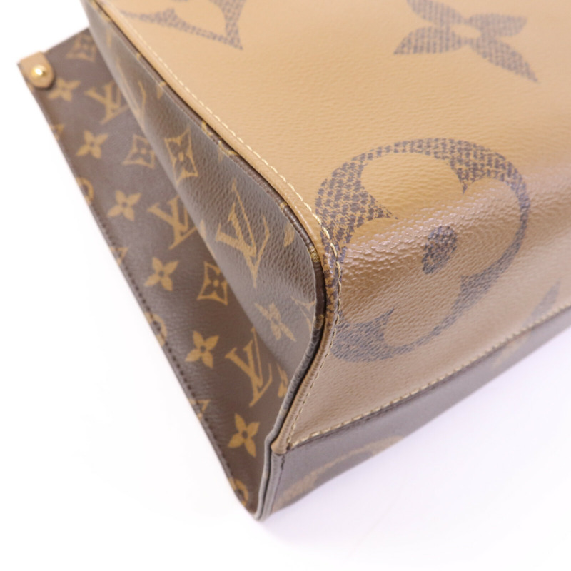 LOUIS VUITTON Monogram Giant On The Go MM金扣手挽肩背兩用袋-12