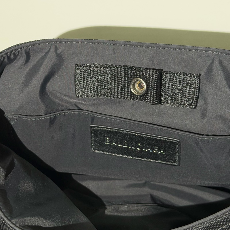 Balenciaga 巴黎世家  Army 郵差包-6