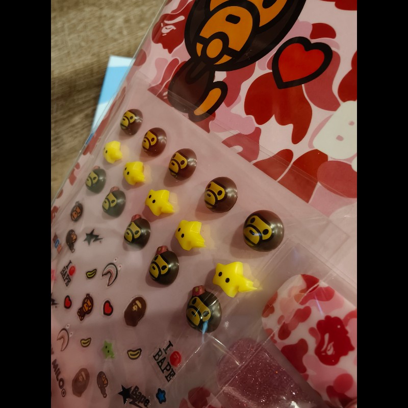 現貨在台，絕版品bape milo立體指甲貼-1