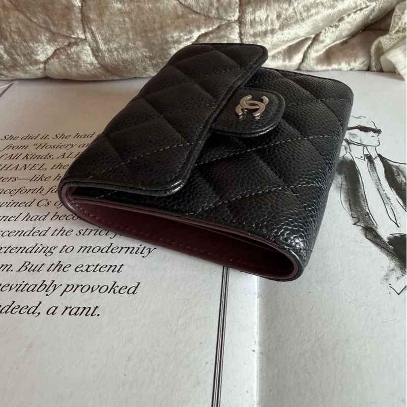 香奈兒黑荔枝經典雙c 三折短夾 經典款 男生 女生 chanel caviar black short wallet-5