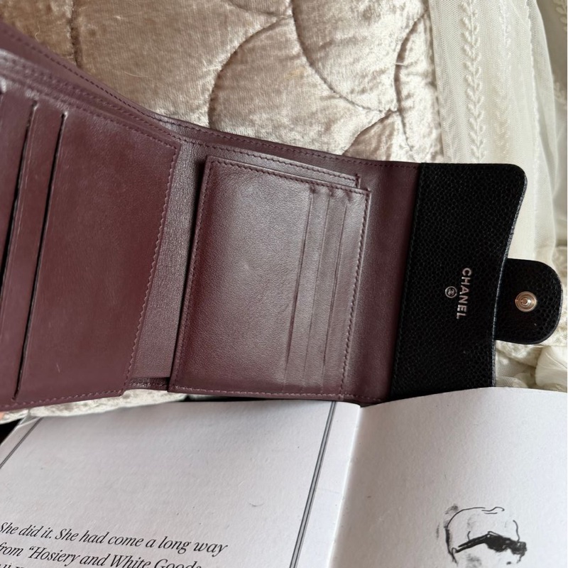 香奈兒黑荔枝經典雙c 三折短夾 經典款 男生 女生 chanel caviar black short wallet-19
