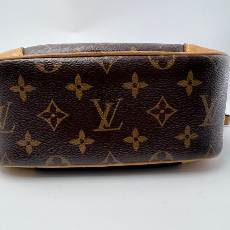 Louis Vuitton Deauville Mini 相機包-13