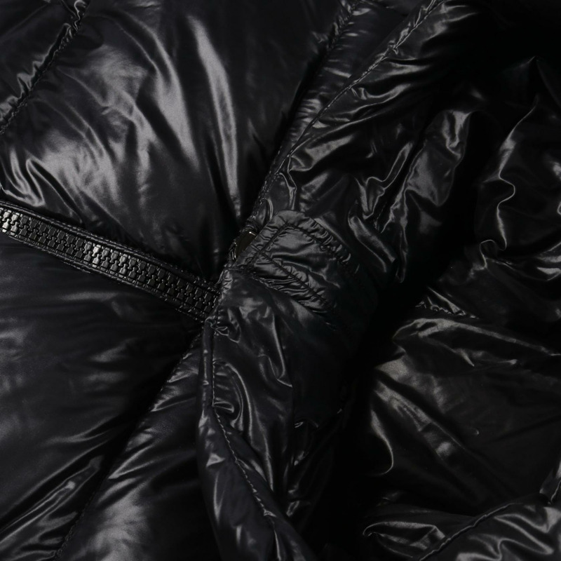 MONCLER SERITTE 羽絨衣 1A20000 尼龍黑 二手 女款-5