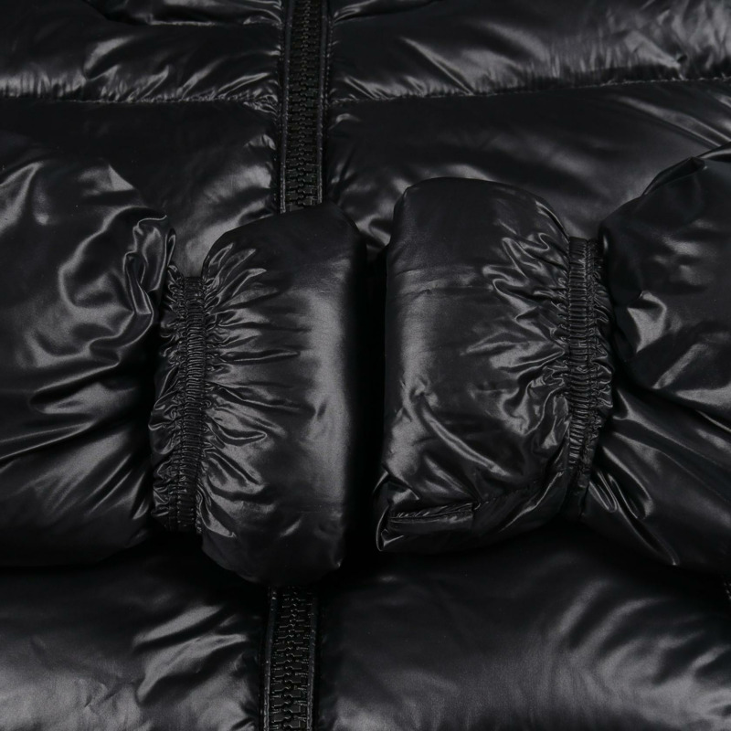 MONCLER SERITTE 羽絨衣 1A20000 尼龍黑 二手 女款-6