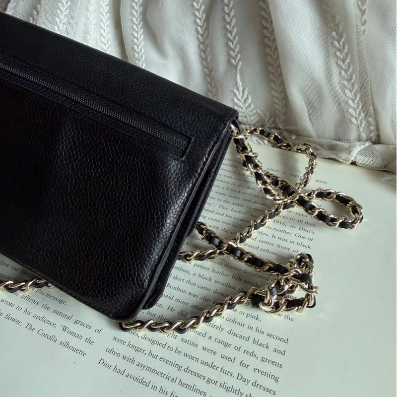 香奈兒 經典黑色 荔枝皮 長夾 錢包 chanel woc 黑金魚子醬皮革包 側背包 斜背包 二手古董包-2