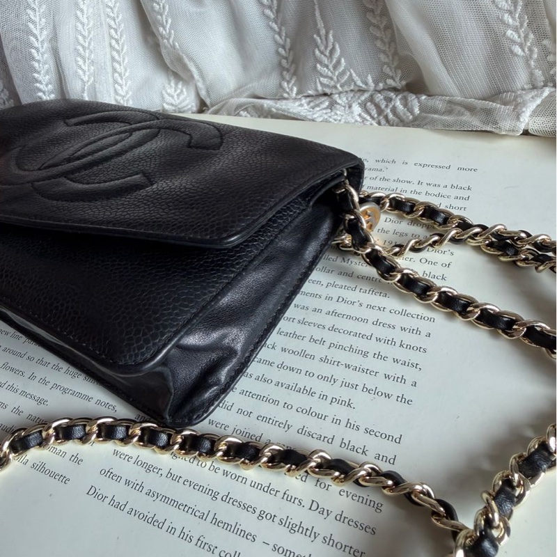 香奈兒 經典黑色 荔枝皮 長夾 錢包 chanel woc 黑金魚子醬皮革包 側背包 斜背包 二手古董包-9