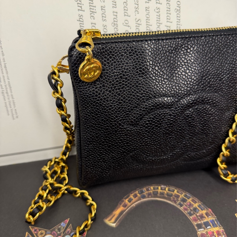 香奈兒 中古包 Chanel 黑金 魚子醬 皮革包 側背包 斜背包 二手古董包 黑色 小包 古董 中古二手Chanel黑色魚子醬皮革側背包斜背包 皮革包 單肩包 古董-1