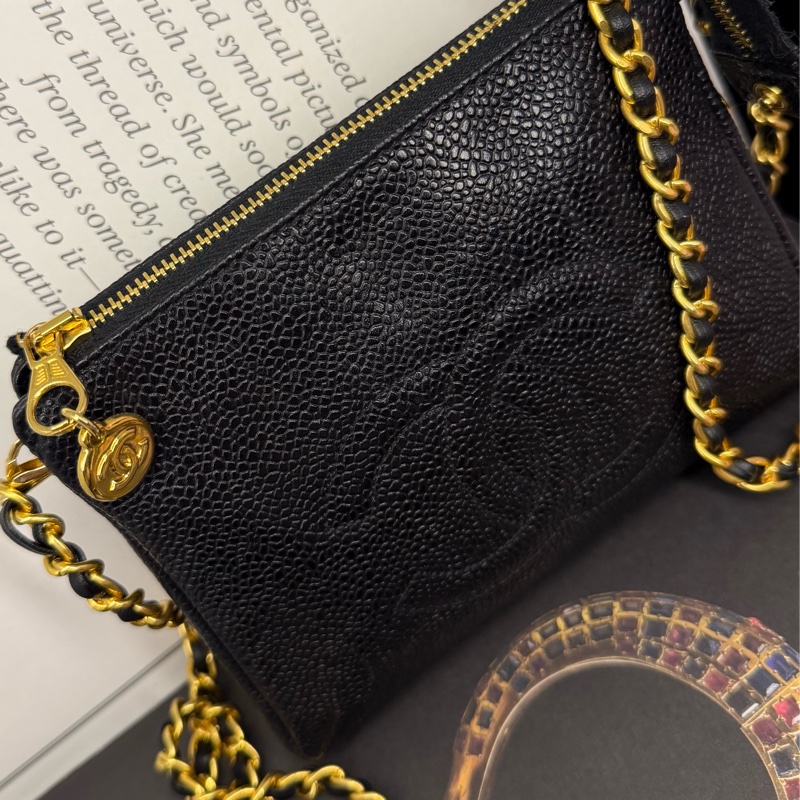 香奈兒 中古包 Chanel 黑金 魚子醬 皮革包 側背包 斜背包 二手古董包 黑色 小包 古董 中古二手Chanel黑色魚子醬皮革側背包斜背包 皮革包 單肩包 古董-2