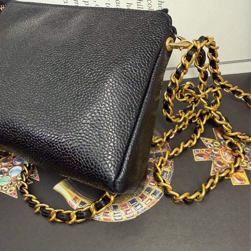 香奈兒 中古包 Chanel 黑金 魚子醬 皮革包 側背包 斜背包 二手古董包 黑色 小包 古董 中古二手Chanel黑色魚子醬皮革側背包斜背包 皮革包 單肩包 古董-7