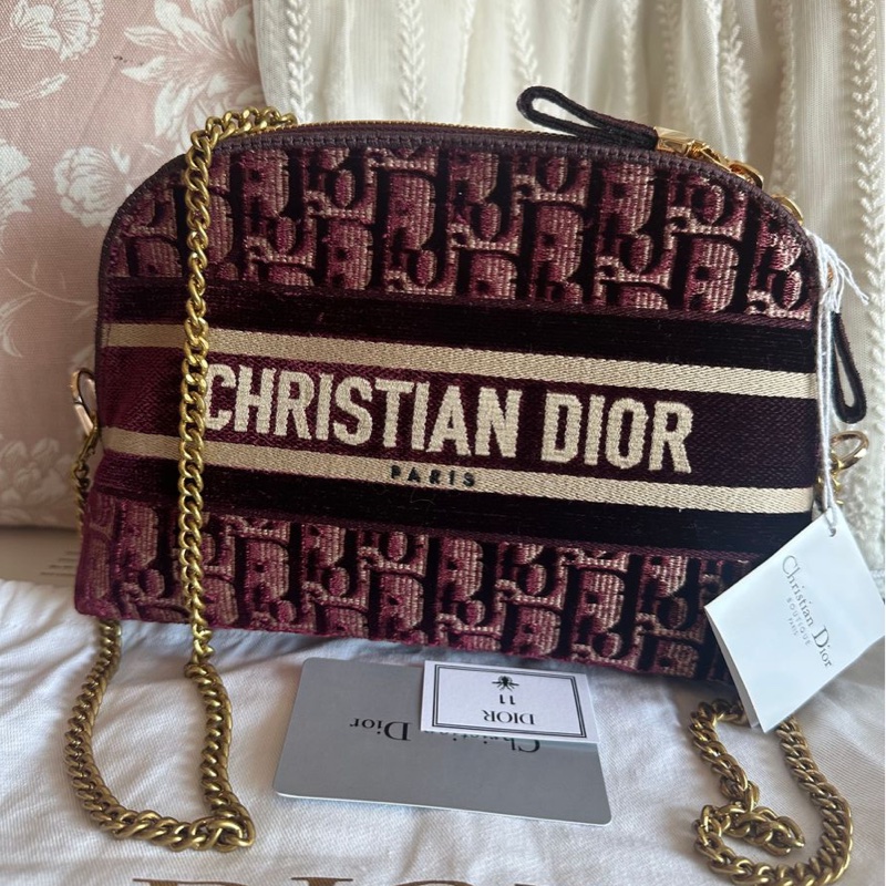迪奥 閑置 未使用品化妝包 迷你 鏈條包 斜挎包 包 女生 側背包 斜背包 dior 包 單肩包 古董 刺繡款 Monogram 酒紅色 vanity 化妝包 🖤-10