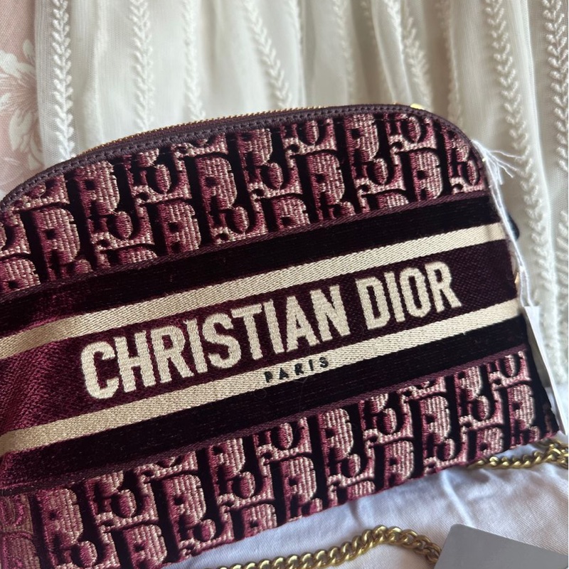 迪奥 閑置 未使用品化妝包 迷你 鏈條包 斜挎包 包 女生 側背包 斜背包 dior 包 單肩包 古董 刺繡款 Monogram 酒紅色 vanity 化妝包 🖤-20