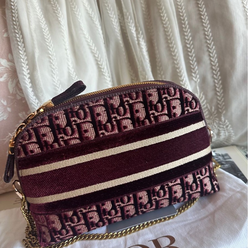 迪奥 閑置 未使用品化妝包 迷你 鏈條包 斜挎包 包 女生 側背包 斜背包 dior 包 單肩包 古董 刺繡款 Monogram 酒紅色 vanity 化妝包 🖤-21